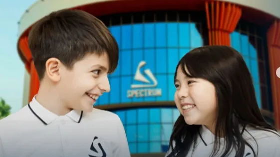 Мальчик и девочка улыбаются фото на taspanews.kz от 23 мая 2024 16:28