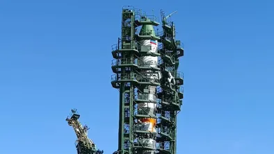 Ракета-носитель «Союз-2.1а» с «Прогресс МС-27» готовится к старту с Байконура