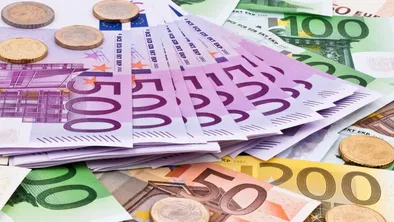 Монеты и купюры евро