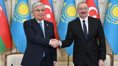 Президент Казахстана Касым-Жомарт Токаев и президент Азербайджана Ильхам Алиев