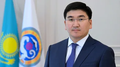 Шархан Турсунбаев получил должность заместителя руководителя аппарата акима города Алматы. Мы рассказываем о его профессиональном пути и новом назначении.