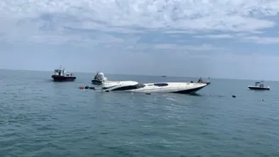 Роскошная 24-метровая яхта стоимостью 1 миллион долларов затонула у побережья Флориды,