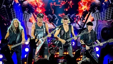 Группа Scorpions на сцене