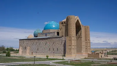 Мавзолей Ходжи Ахмеда Яссауи в Туркестане