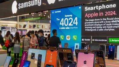Samsung обошла Apple по продажам смартфонов