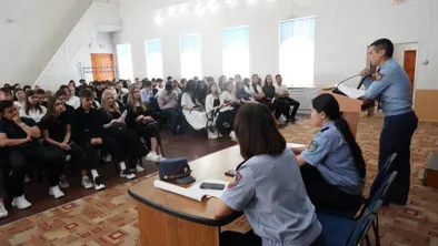 Правоохранители Костаная рассказали студентам о защите от приверженцев ДРТ фото taspanews.kz от 06/10/2024 13:14:59