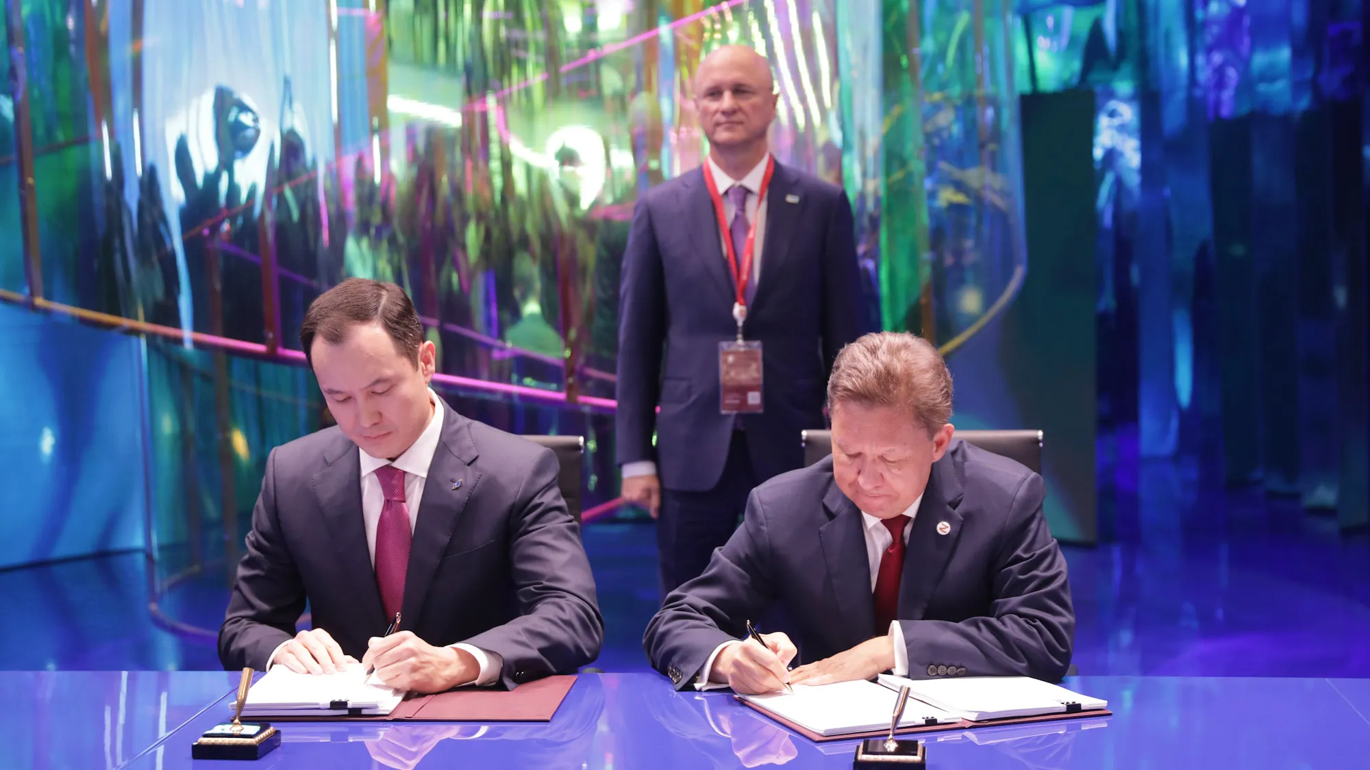 Казахстан и Россия заключили договоры на транзит природного газа до 2040 года фото taspanews.kz от 06/10/2024 20:16:02 фото на taspanews.kz от 10 июня 2024 20:16