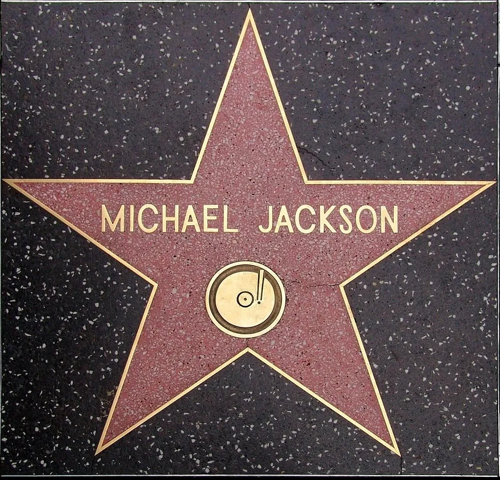 Звезда Майкла Джексона на голливудской Аллее славы фото на taspanews.kz от 17 июня 2024 14:37