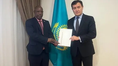 Посол Бурунди в Казахстане представил верительные грамоты фото taspanews.kz от 06/20/2024 20:17:37