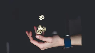 Казахстанские власти могут запретить азартные игры госслужащим