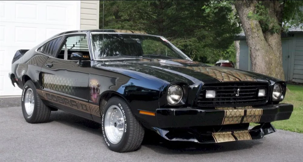 Black 1978 Ford Mustang фото на taspanews.kz от 27 июня 2024 10:08