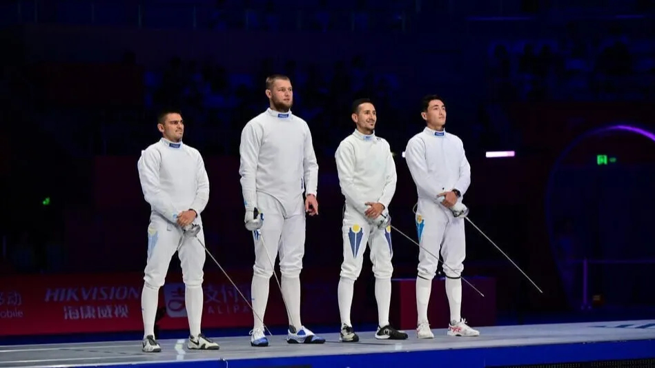 Казахстанцы завоевали золото на чемпионате Азии в Кувейте по фехтованию на шпаге  фото на taspanews.kz от 27 июня 2024 11:54