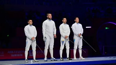 Казахстанцы завоевали золото на чемпионате Азии в Кувейте по фехтованию на шпаге 