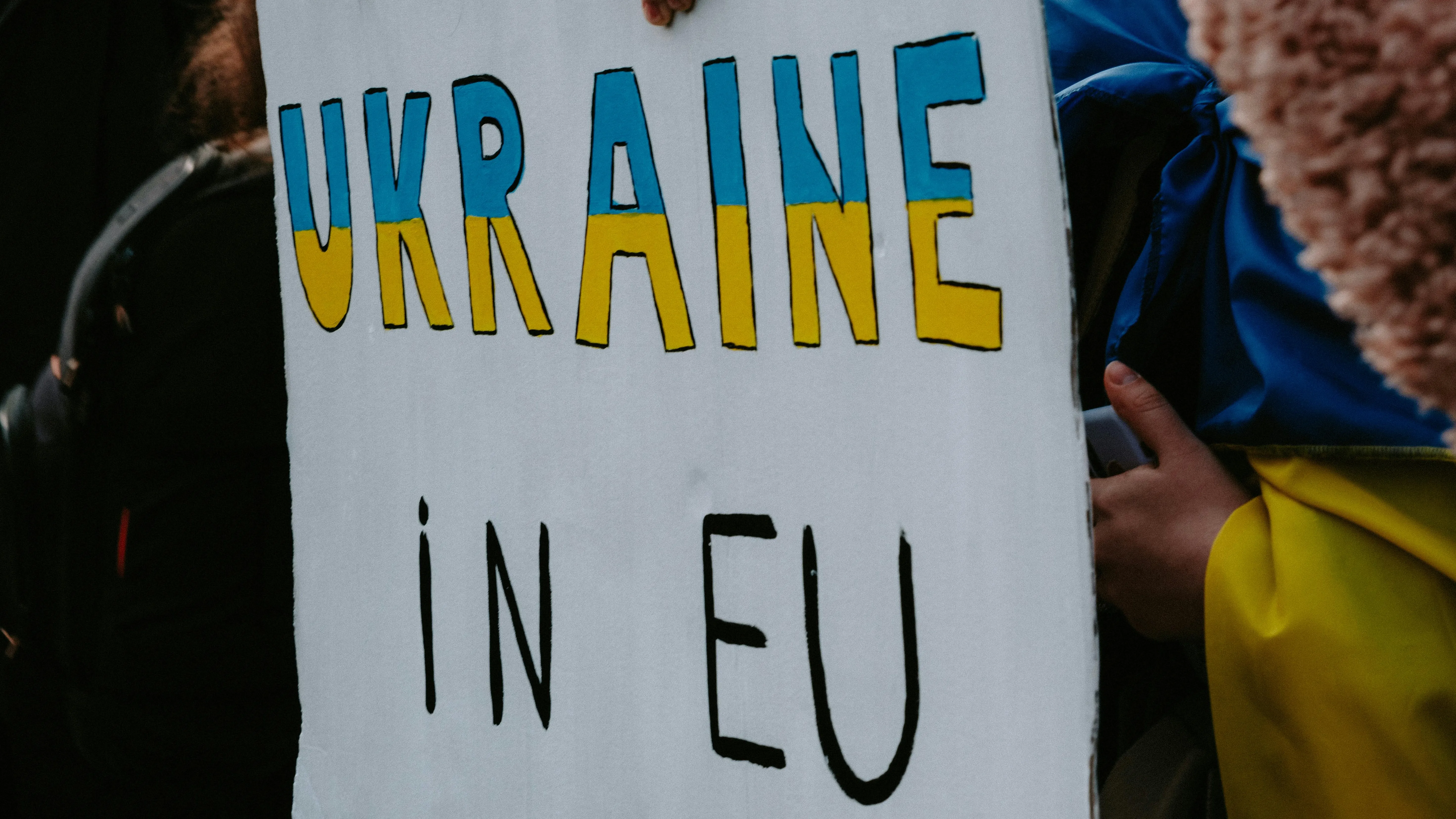 ЕС и Украина подписали соглашение об экстренных консультациях фото на taspanews.kz от 27 июня 2024 22:38