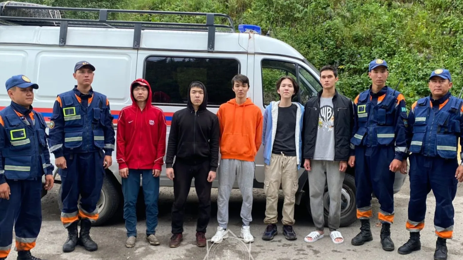 Двенадцать человек за выходные  спасли сотрудники МЧС в алматинских горах фото на taspanews.kz от 01 июля 2024 08:16
