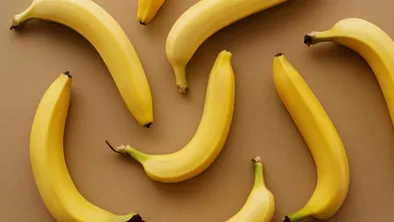 Зараженные сливы и бананы из других стран не пустили в Казахстан