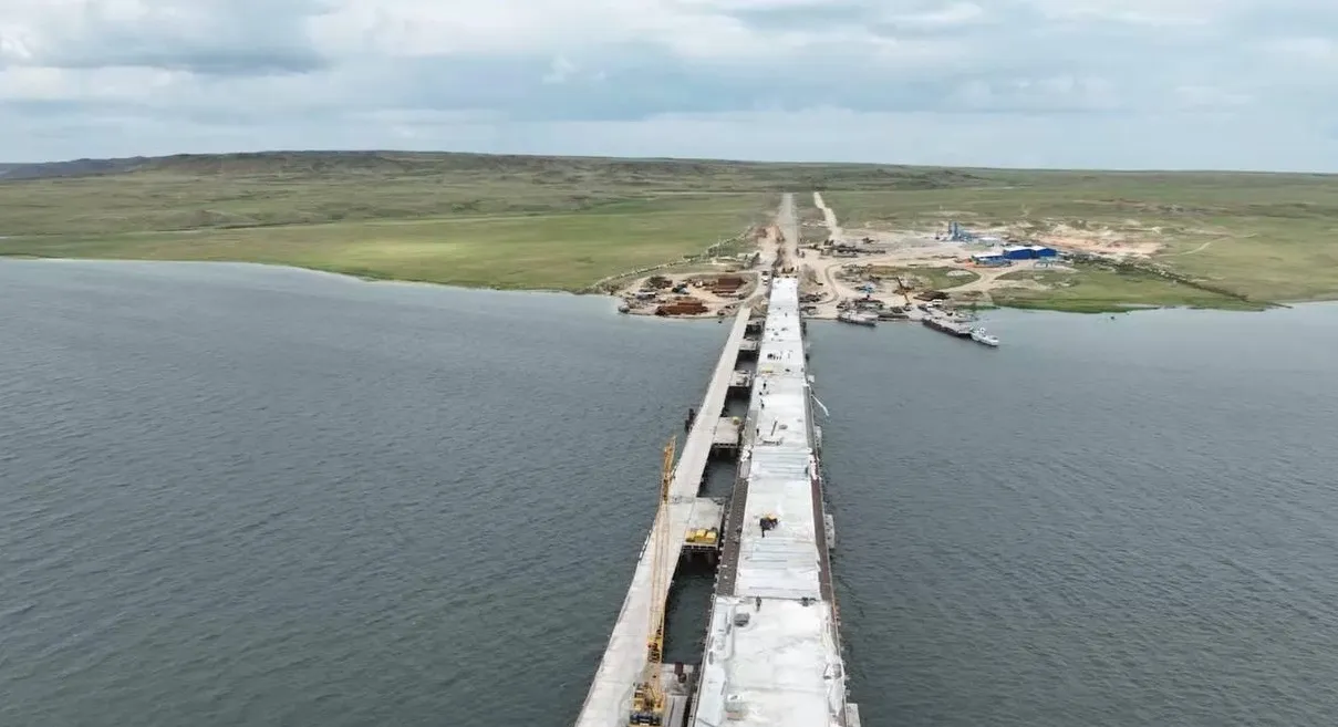 Самый длинный автомобильный мост в Казахстане проложен через Бухтарминское водохранилище у села Куйган. фото на taspanews.kz от 01 июля 2024 14:17