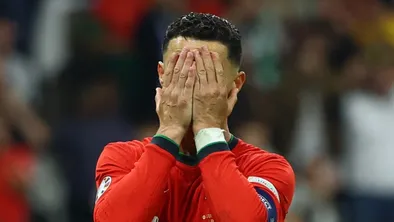 Роналду расплакался во время матча со Словенией 