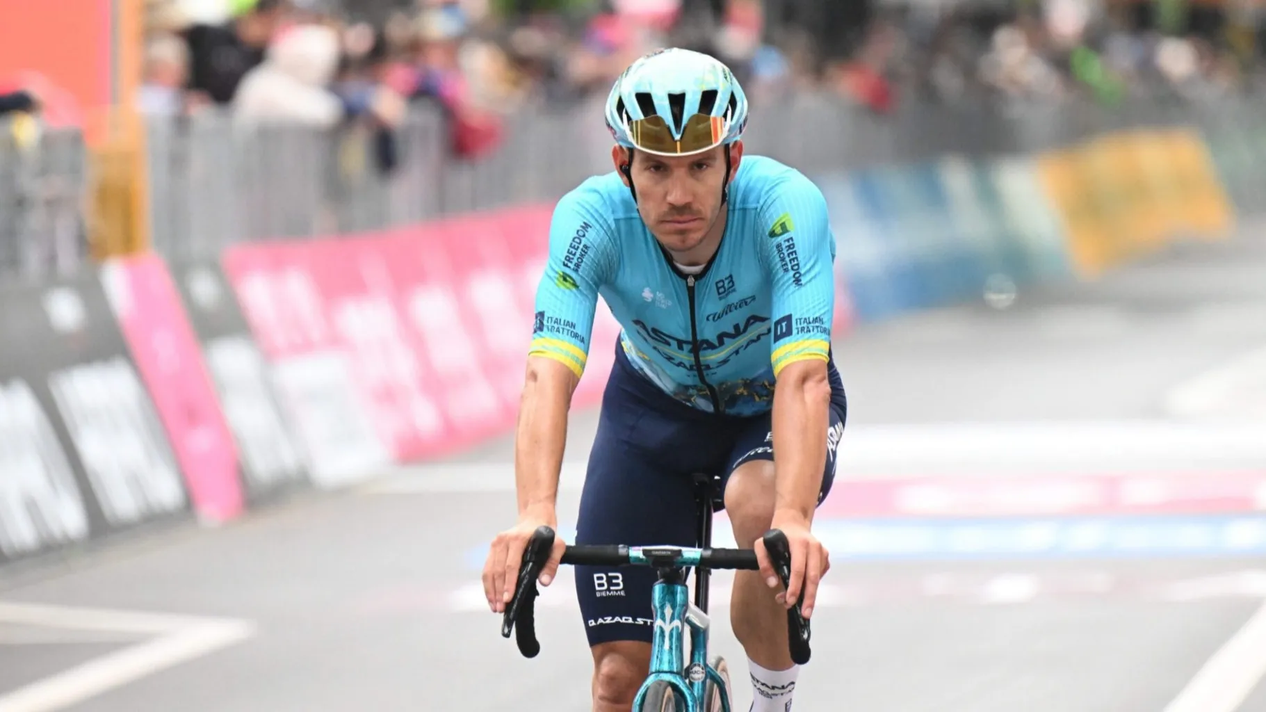 Результаты третьего этапа Тур де Франс: участник Astana Qazaqstan Team среди десяти сильнейших фото на taspanews.kz от 02 июля 2024 19:11
