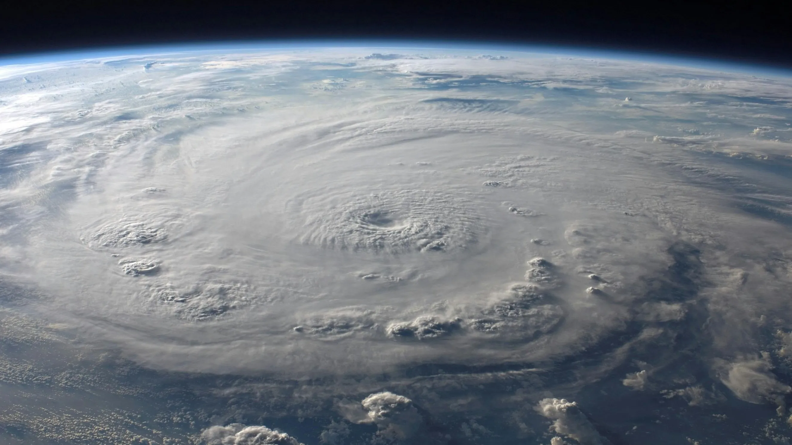 Атлантический Ураган «Берилл» достиг пятого уровня интенсивности фото на taspanews.kz от 02 июля 2024 21:18