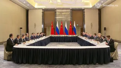 Встреча Владимира Путина и Си Цзиньпина на саммите ШОС в Астане