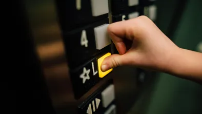 Спасение семи человек в лифте: работа МЧС РК
