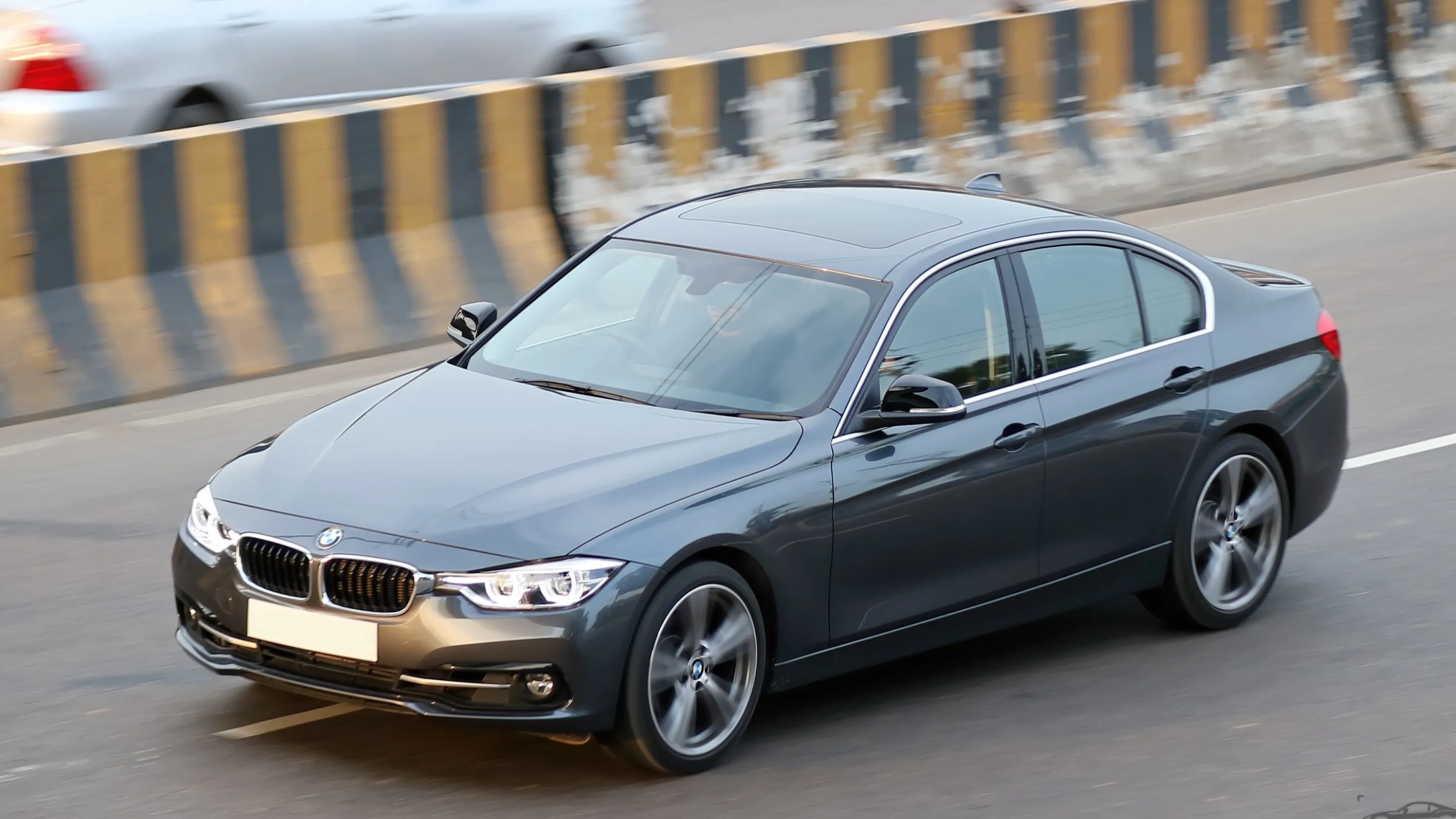 BMW 3-series фото на taspanews.kz от 12 июля 2024 16:08