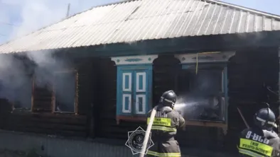 Пожарные Усть-Каменогорска оперативно ликвидировали возгорание фото taspanews.kz от 07/15/2024 12:39:15