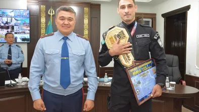 Полицейские из СКО получили золотые медали на чемпионате мира по MMA фото taspanews.kz от 07/17/2024 09:31:07