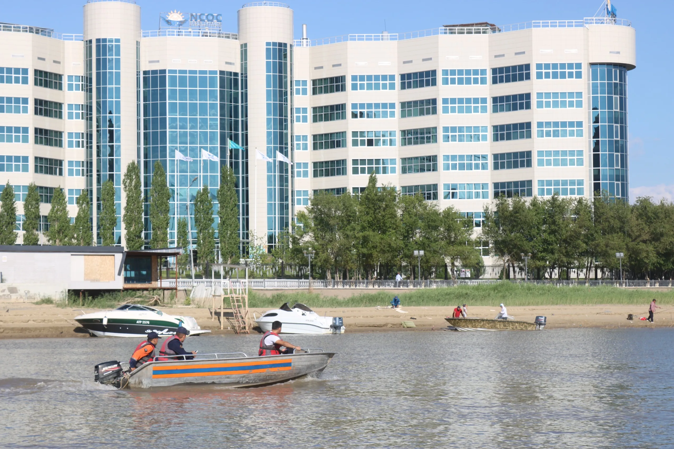 Усилены меры по безопасности на воде в Атырауской области фото taspanews.kz от 07/18/2024 17:13:50 фото на taspanews.kz от 18 июля 2024 17:13