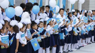 Линейка в Казахстане состоятся 1 сентября, несмотря на выходной 