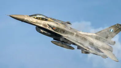  F-16