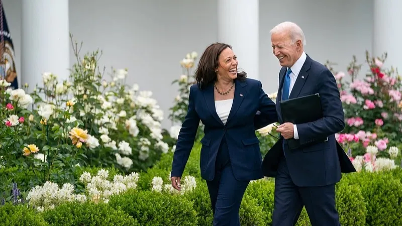 Joe Biden and Kamala Harris  фото на taspanews.kz от 20 августа 2024 10:08