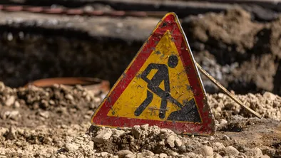 the sign of repair work road