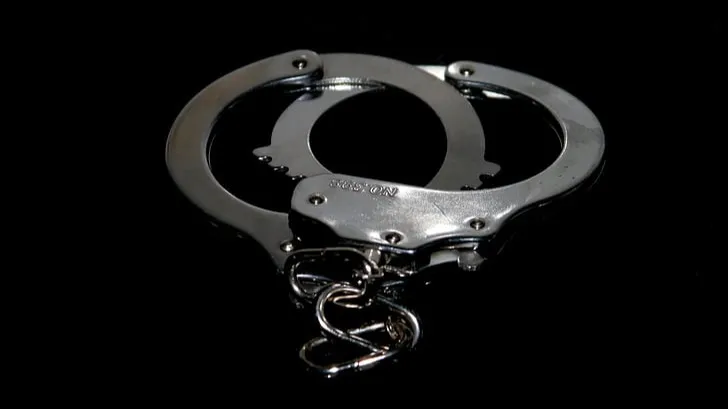  handcuffs фото на taspanews.kz от 18 сентября 2024 10:49