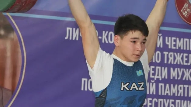 Акжол Курманбек
