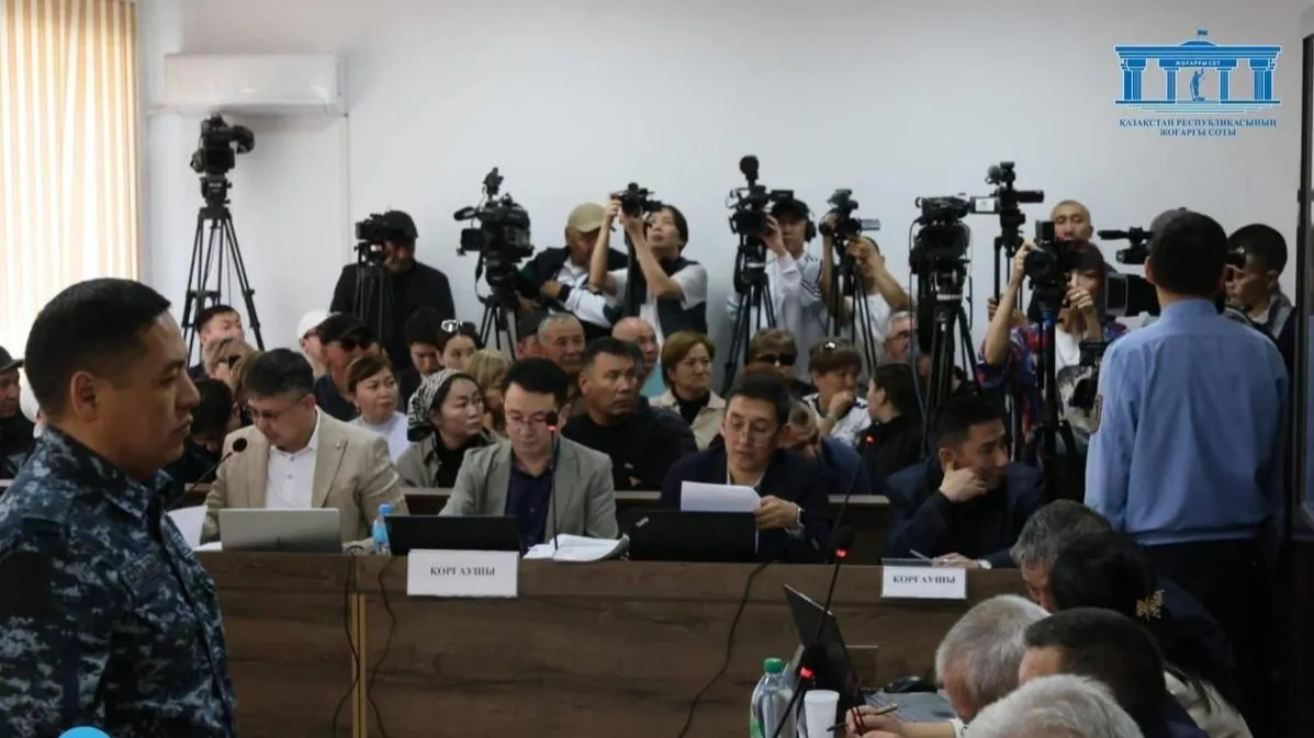 суд по делу Шерзата Болата фото на taspanews.kz от 28 апреля 2025 11:52