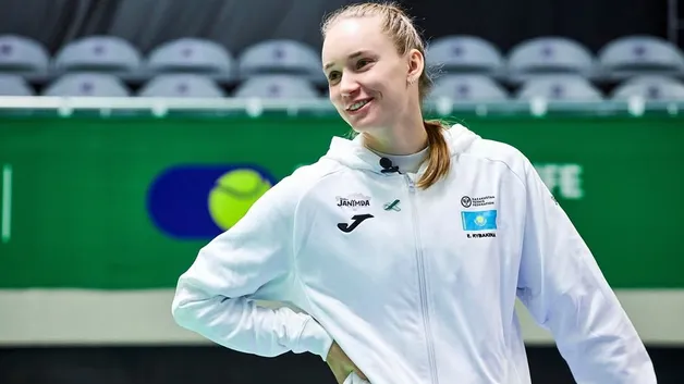 Елена Рыбакина предстала в неожиданном амплуа