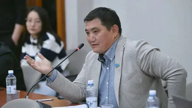 Облил грязью медицину» – на депутата подали в суд