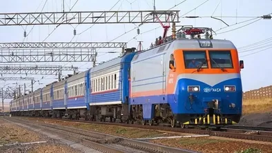 Под поезд попал двухлетний малыш под Карагандой