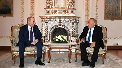 Зачем Назарбаев летал в Москву к Путину, объяснил Укибай