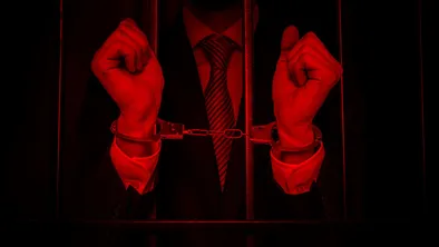 Доверие на нуле: казахстанцы боятся полицию и не верят Антикору