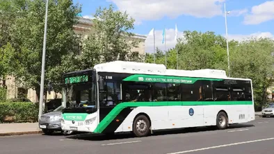Опять авария с автобусом в Астане: пострадали пассажиры