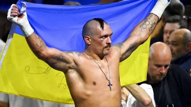 Александр Усик