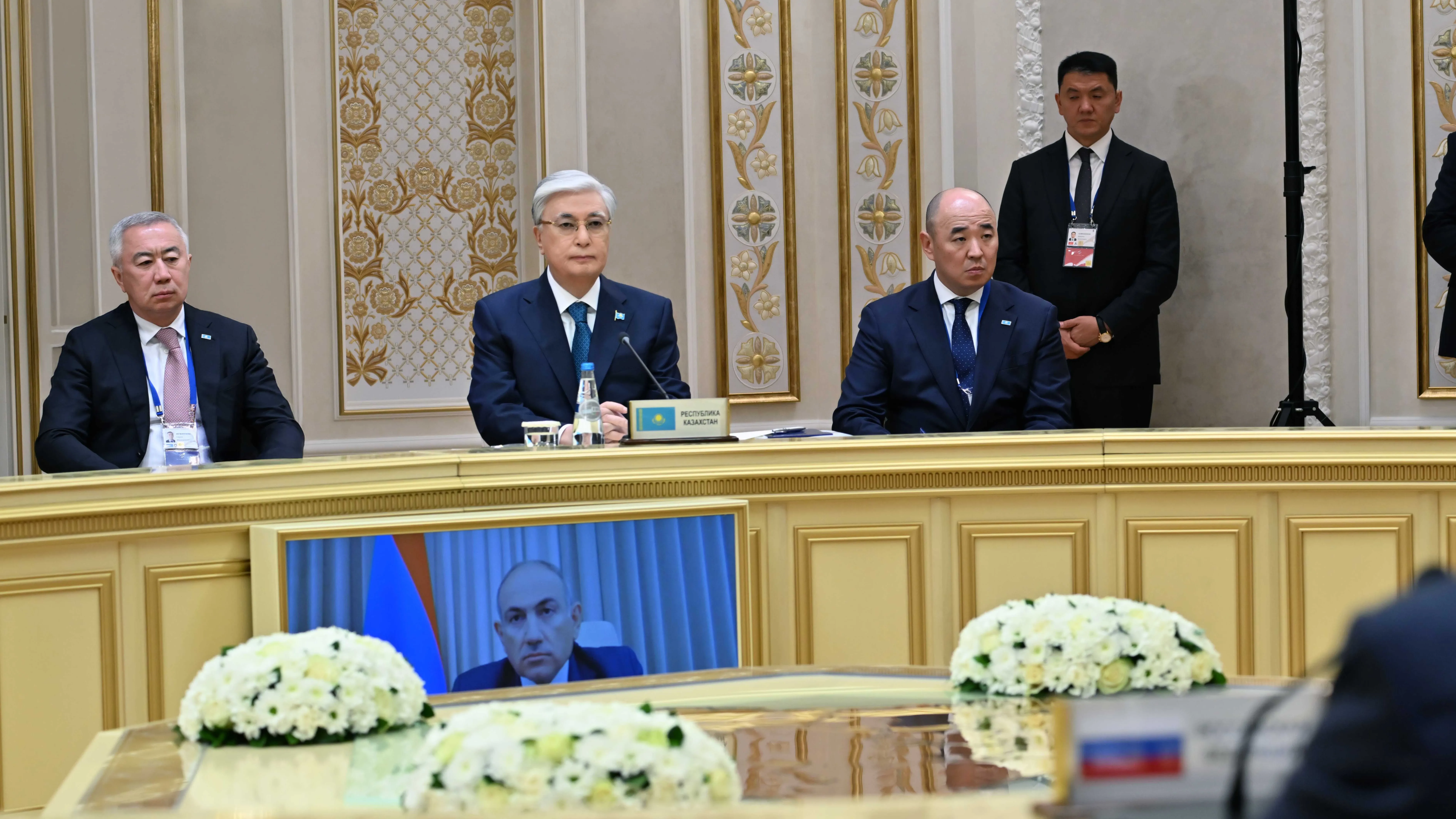Президент РК принял участие в заседании Высшего Евразийского экономического совета Президент РК принял участие в заседании Высшего Евразийского экономического совета фото на taspanews.kz от 27 июня 2025 15:37