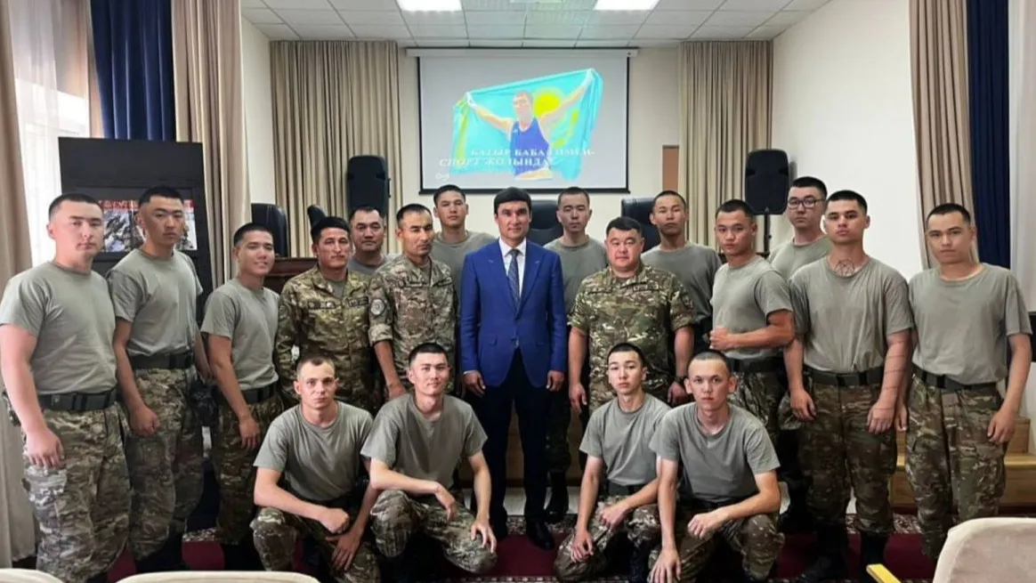 Серик Сапиев в гостях у нац.гвардии фото на taspanews.kz от 04 июля 2025 16:30