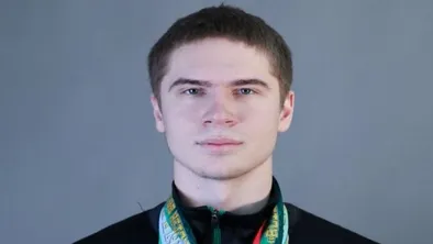 Мирового чемпиона по пауэрлифтингу из Казахстана задержали в Саудовской Аравии