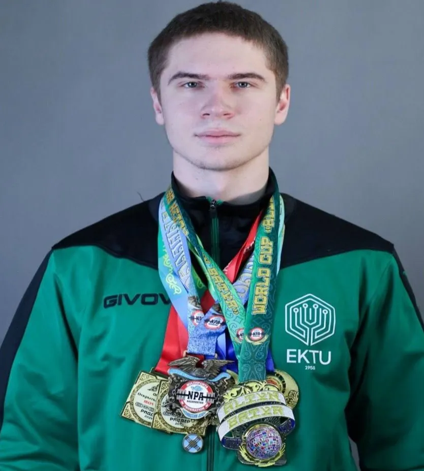Мирового чемпиона по пауэрлифтингу из Казахстана задержали в Саудовской Аравии Мирового чемпиона по пауэрлифтингу из Казахстана задержали в Саудовской Аравии фото на taspanews.kz от 09 июля 2025 09:27