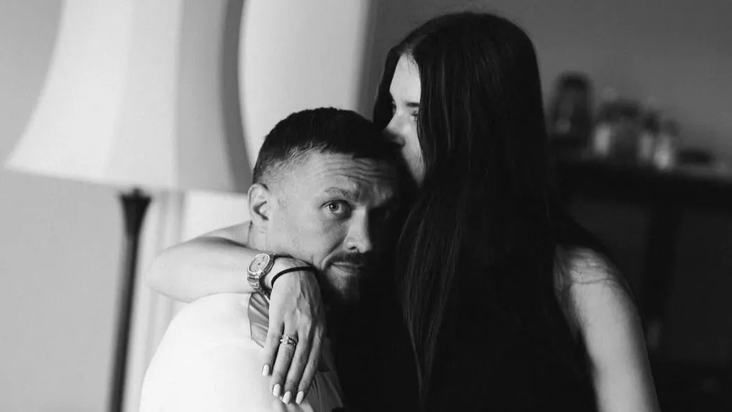 Супруга Усика эмоционально высказалась о его победе над Дюбуа фото на taspanews.kz от 21 июля 2025 12:01