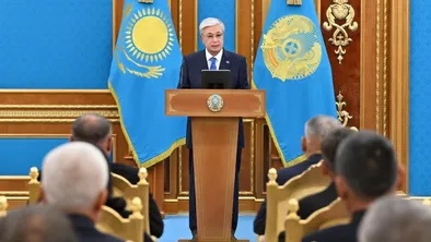 Токаев поздравил работников транспорта с профессиональным праздником